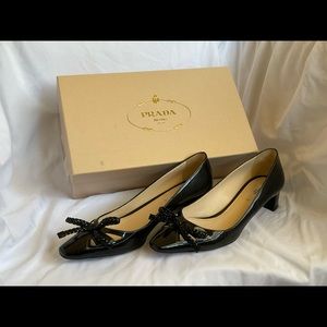 PRADA Vernice Calzature Donna